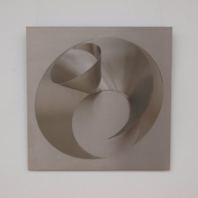 Helix-Relief. Skulptur von Roland Phleps