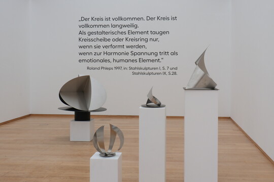 Vier Skulpturen von Roland Phleps