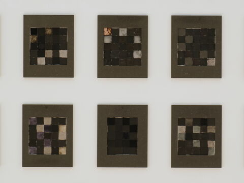 Julia Schewalie: Squares on Paper