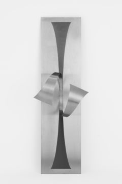 Roland Phleps: Relief 4 (Ellipsenbogen-Viereck)