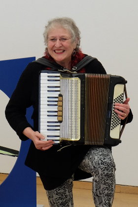 K. Müther, Akkordeon und Gesang