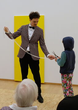 Ein Seil wird durchtrennt